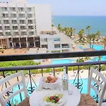 Sandy & Hotel 5*