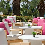 Hotel Sandy & Larnaca