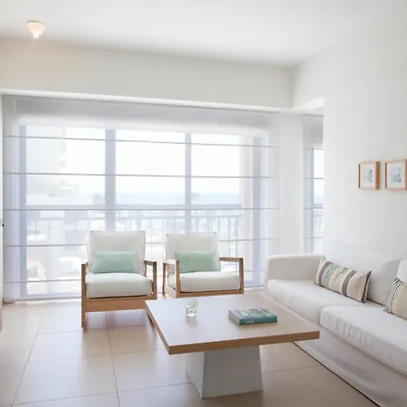 Sandy Hotel&spa Hotel Larnaka
