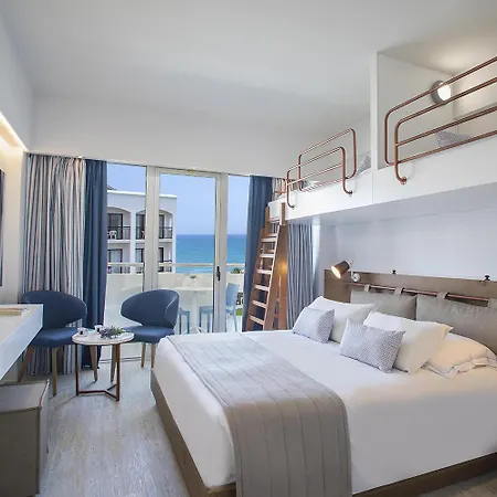 Sandy & - Ex Sentido Otel