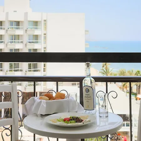 Sandy Hotel&spa Hotel Larnaka
