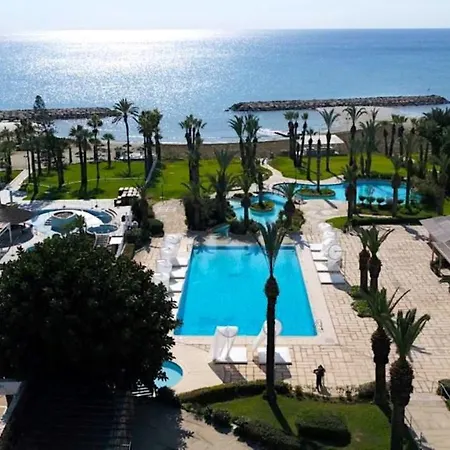 Sandy & Hotel 5*