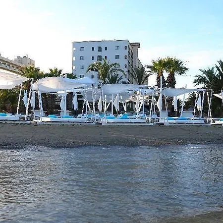 Sandy & - Ex Sentido Otel
