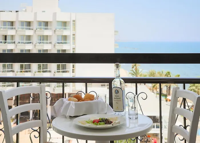 Sandy & - Ex Sentido Hotell Larnaca