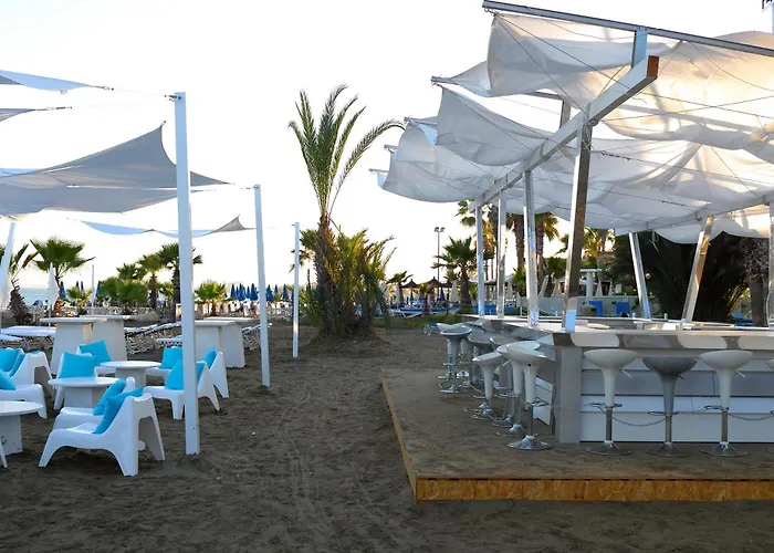 Hotell Sandy & - Ex Sentido Larnaca