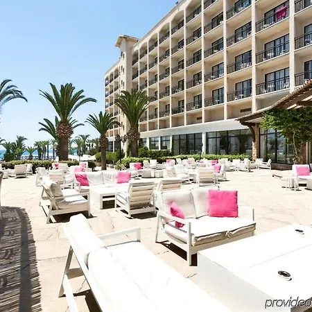 Sandy & Larnaca