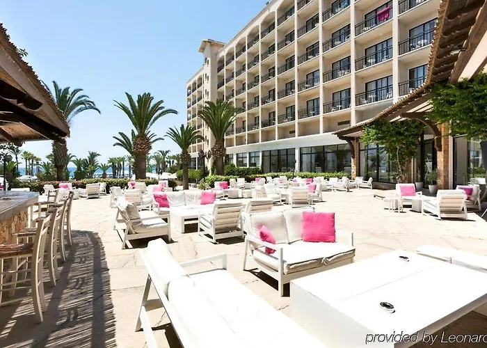 Sandy & - Ex Sentido Lárnaka